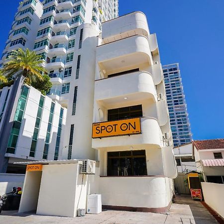 Spot On 89645 Ong'S Court Hotel George Town Exterior photo