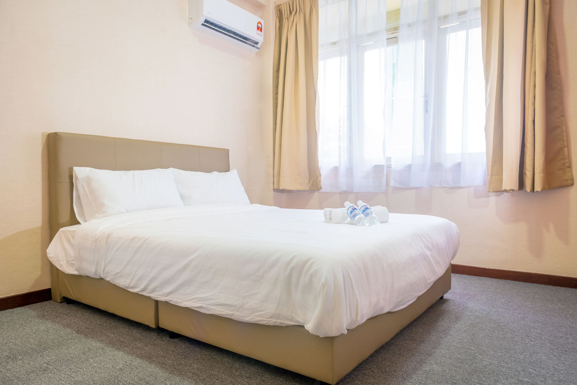 Spot On 89645 Ong'S Court Hotel George Town Exterior photo