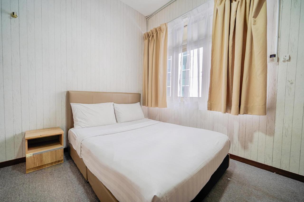 Spot On 89645 Ong'S Court Hotel George Town Exterior photo