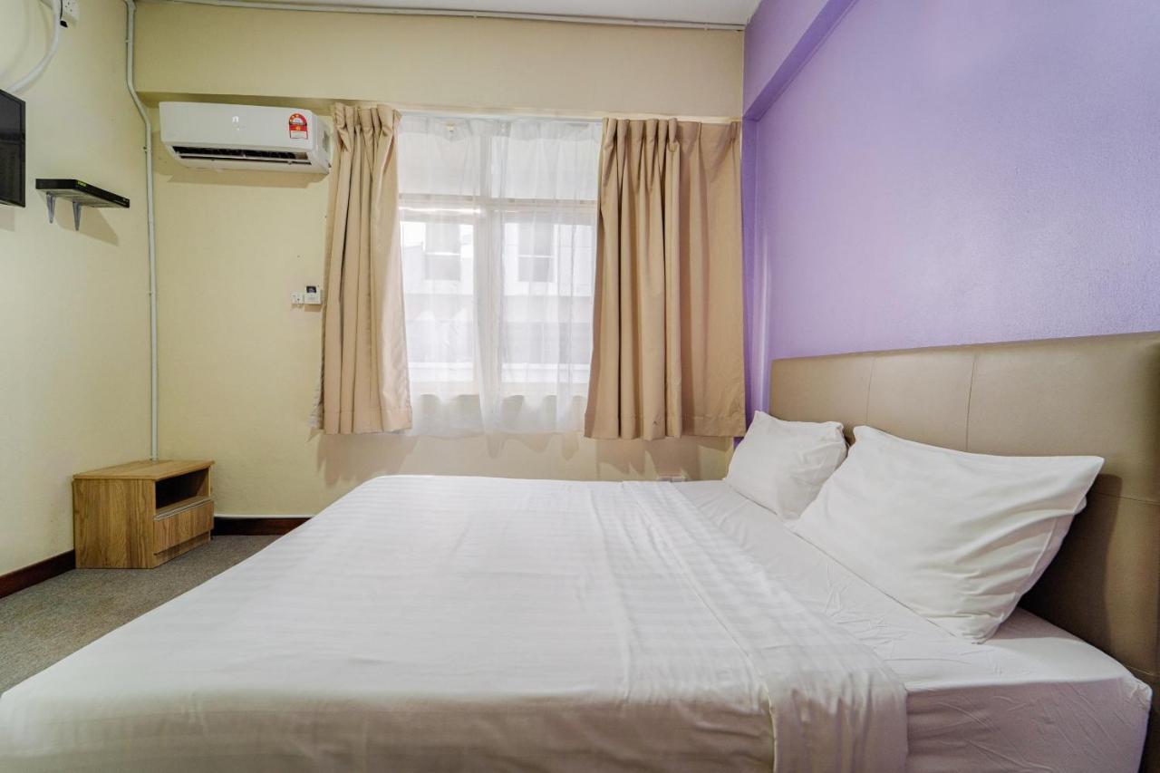 Spot On 89645 Ong'S Court Hotel George Town Exterior photo