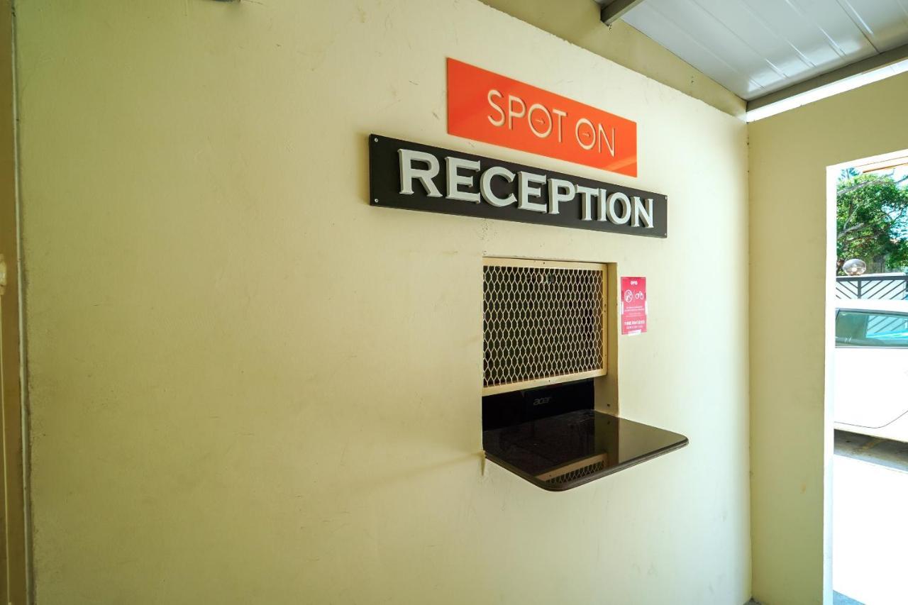 Spot On 89645 Ong'S Court Hotel George Town Exterior photo
